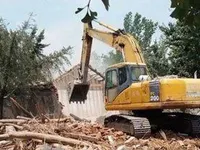 普寧依法拆除一宗違法建設，占地面積180平方米！
